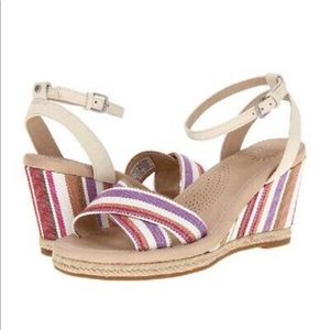 Ugg Nyssa wedge sandals size 9.5